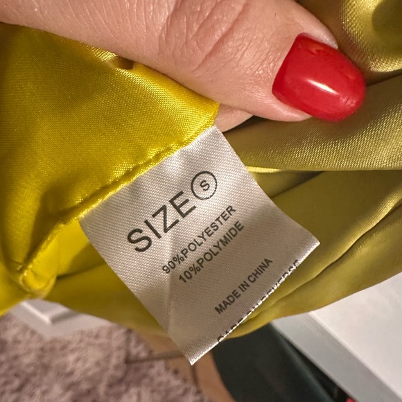 Miss Circle brand new neon lemony green color - Picture 6 of 9